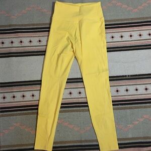 Alphalete women’s small yellow leggings tights athletic sporty athleisure new